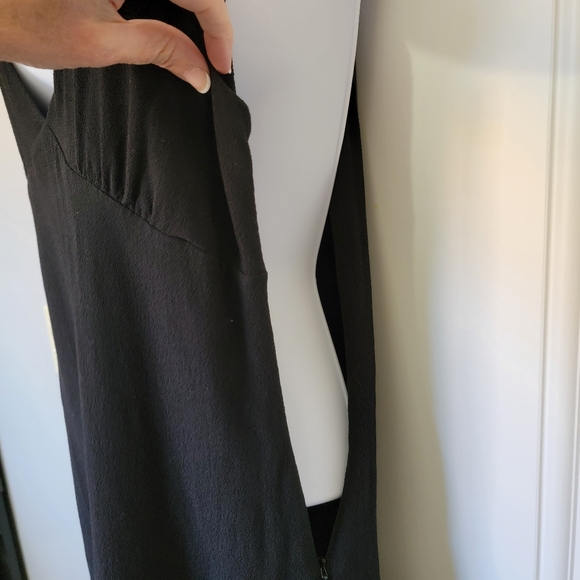 Aritzia Sundeh Sun Deh Black Dress Sleeveless Side Zip Deep V Neck Size S - Picture 5 of 12